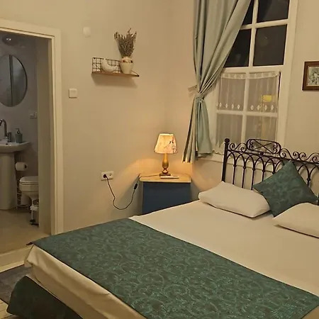Bed and Breakfast Mimosa House Ayvalı