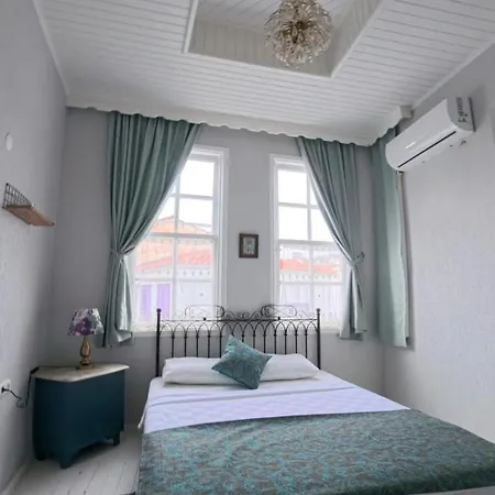 Bed and Breakfast Mimosa House *